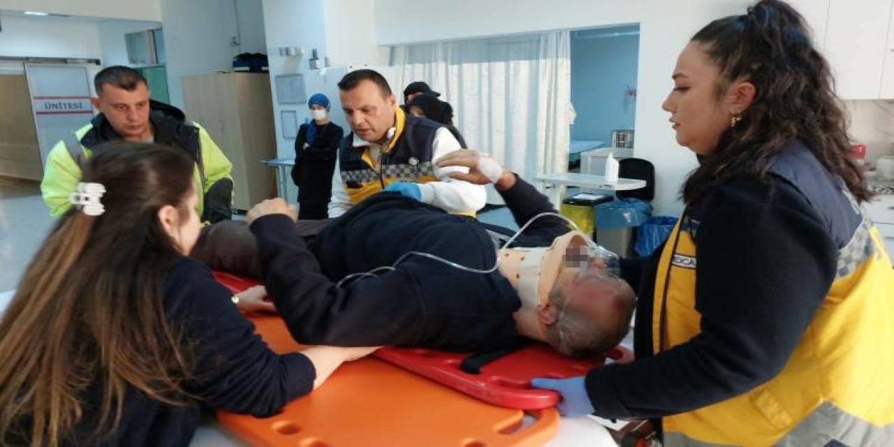 Kamyondan Kafasına Demir Su Borusu Düşen Bisiklet Sürücüsü Hastanelik Oldu