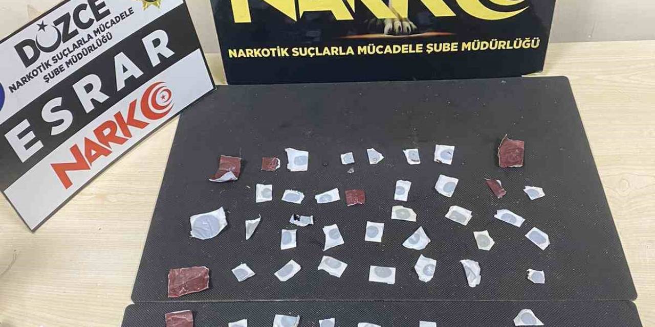 Uyuşturucu Ticareti Yapan Yabancı Uyruklu 2 Kişi Tutuklandı