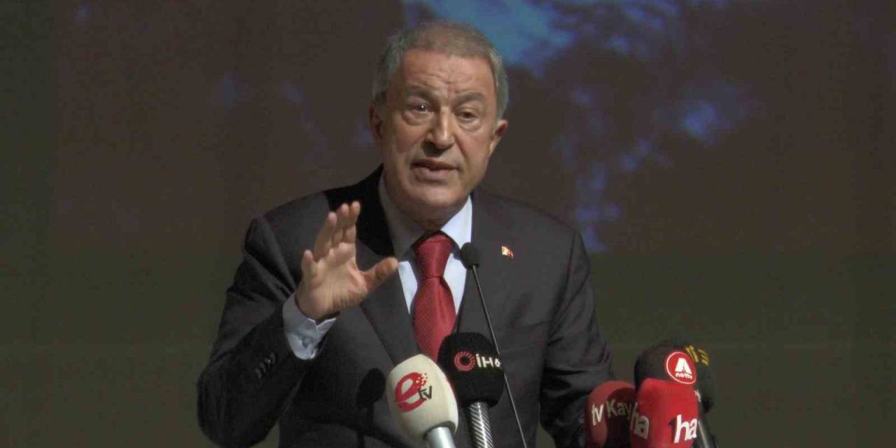 Hulusi Akar: “Filistin’de Yaşanan Savaş Değil, Soykırımdır”