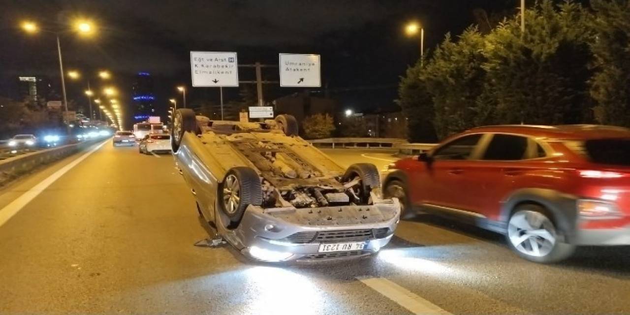 Ümraniye’de Kazaya Karışan Araçlardan Biri Takla Atarak Durabildi
