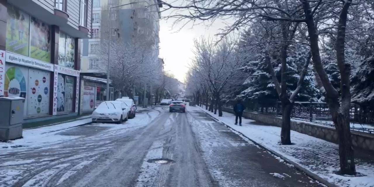 Patnos Beyaza Büründü