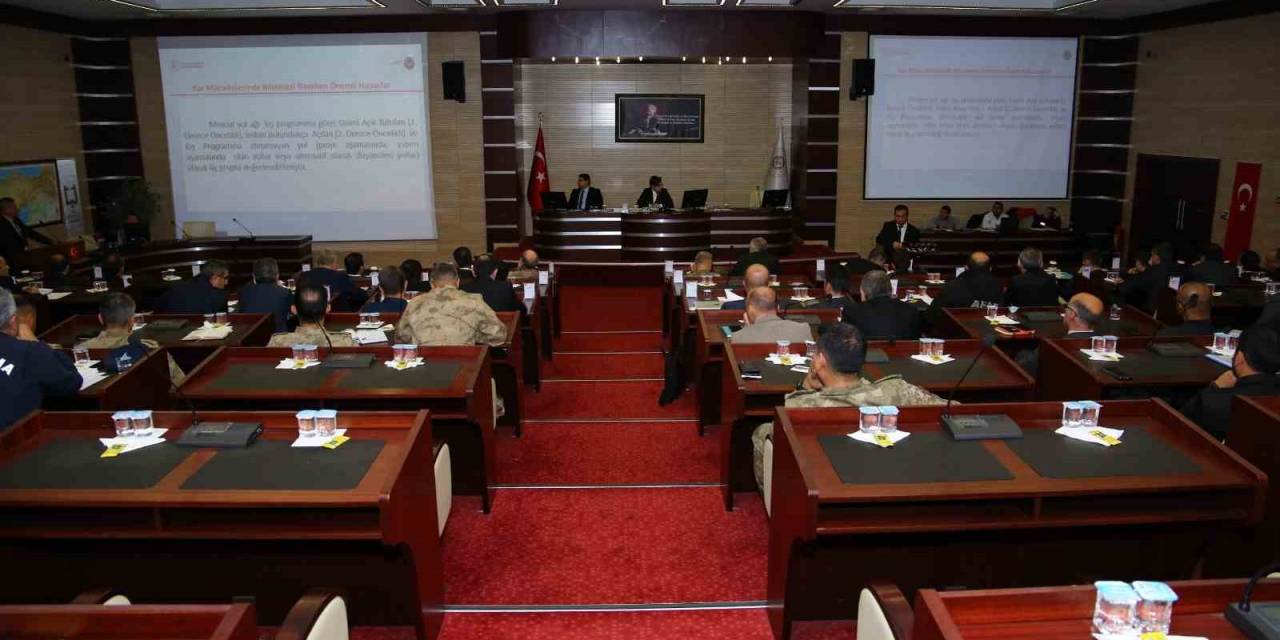 Kar Ve Buzla Mücadele İçin Toplandılar