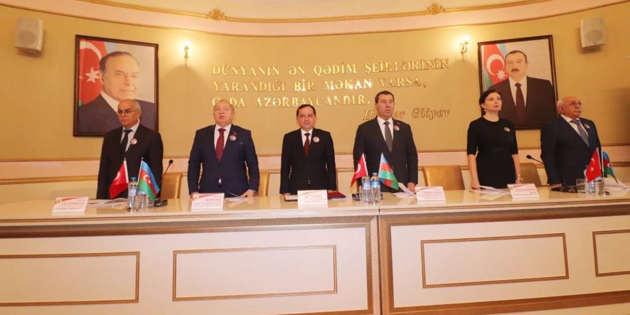 Ebyü Ortaklığında ‘Haydar Aliyev Çağdaş Azerbaycan Cumhuriyeti’nin Banisidir’ Konulu Uluslararası Konferans Düzenlendi