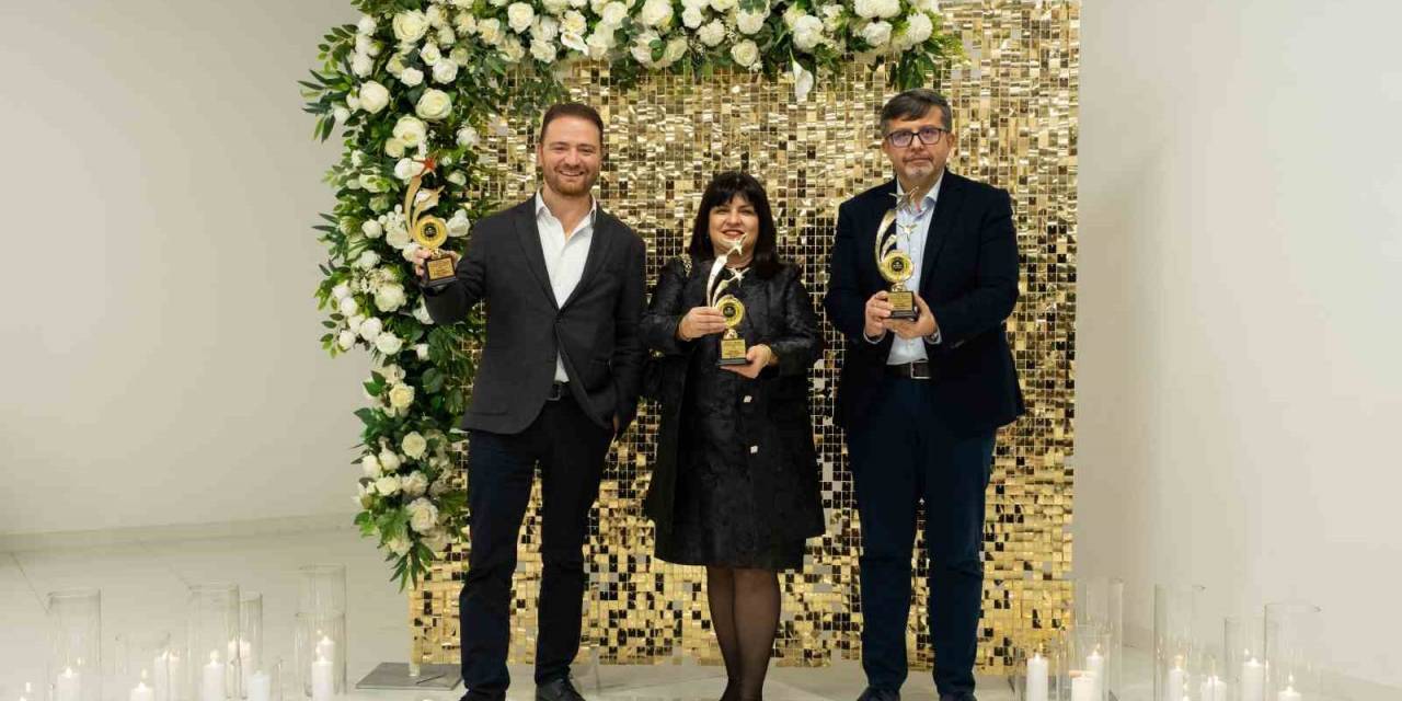 Sabiha Gökçen Havalimanı İşletmeciliğindeki Başarılarını Yedi Ödülle Tescilledi