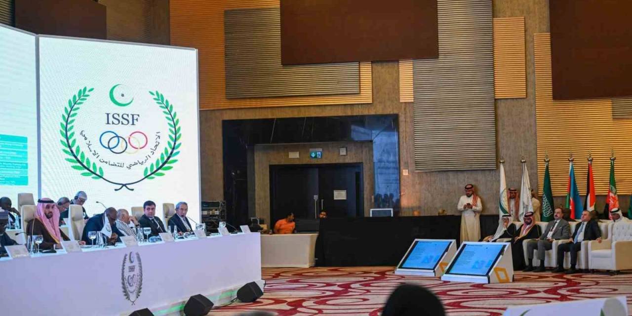 Bakan Dr. Osman Aşkın Bak, Suudi Arabistan’da