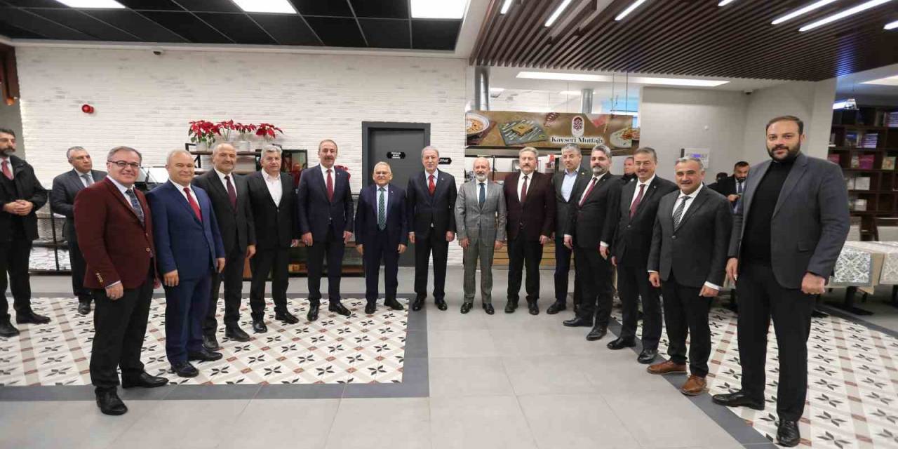 Akar Ve Büyükkılıç’tan İlçe Belediye Başkanları İle İstişare Toplantısı