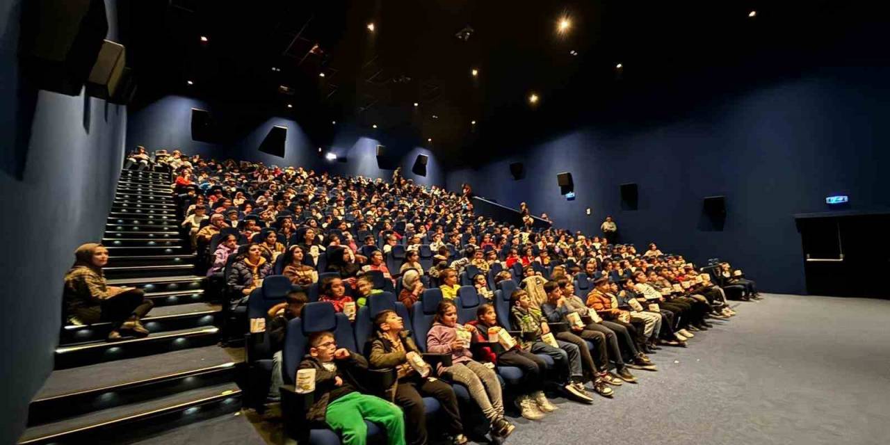 Diyarbakır’da 3 Bin 800 Öğrenciyi Sinema Keyfi Yaşadı