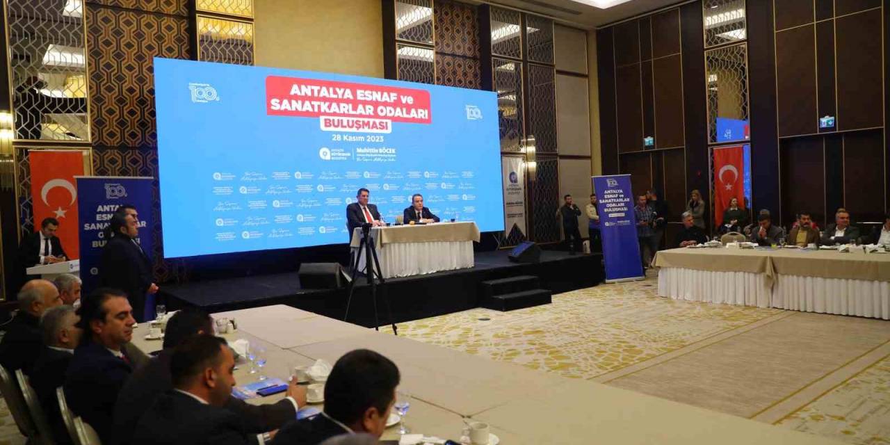 Başkan Böcek:"Su Tarife İndirimiyle Esnafa Yıllık 275 Milyonluk Destek Sağladık"