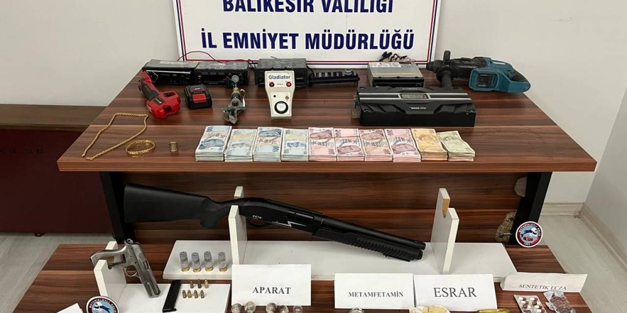 Sındırgı’da Otomobili Soyan Hırsızlık Şüphelisi Yakalandı