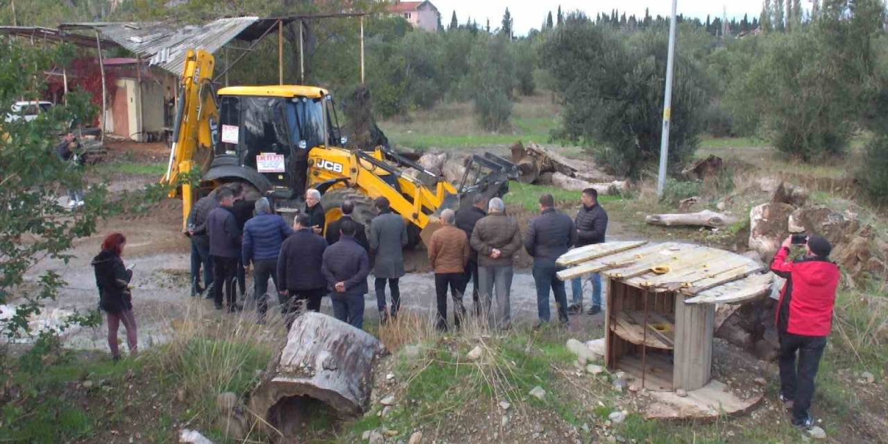 Balıkesir’de Mahallelinin Yol Sevinci