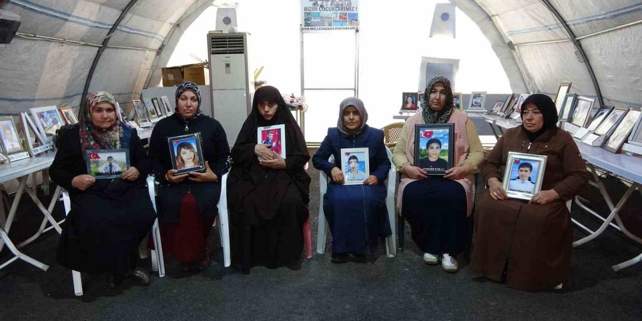 Diyarbakır Annelerinin Evlat Nöbeti Kararlılıkla Devam Ediyor