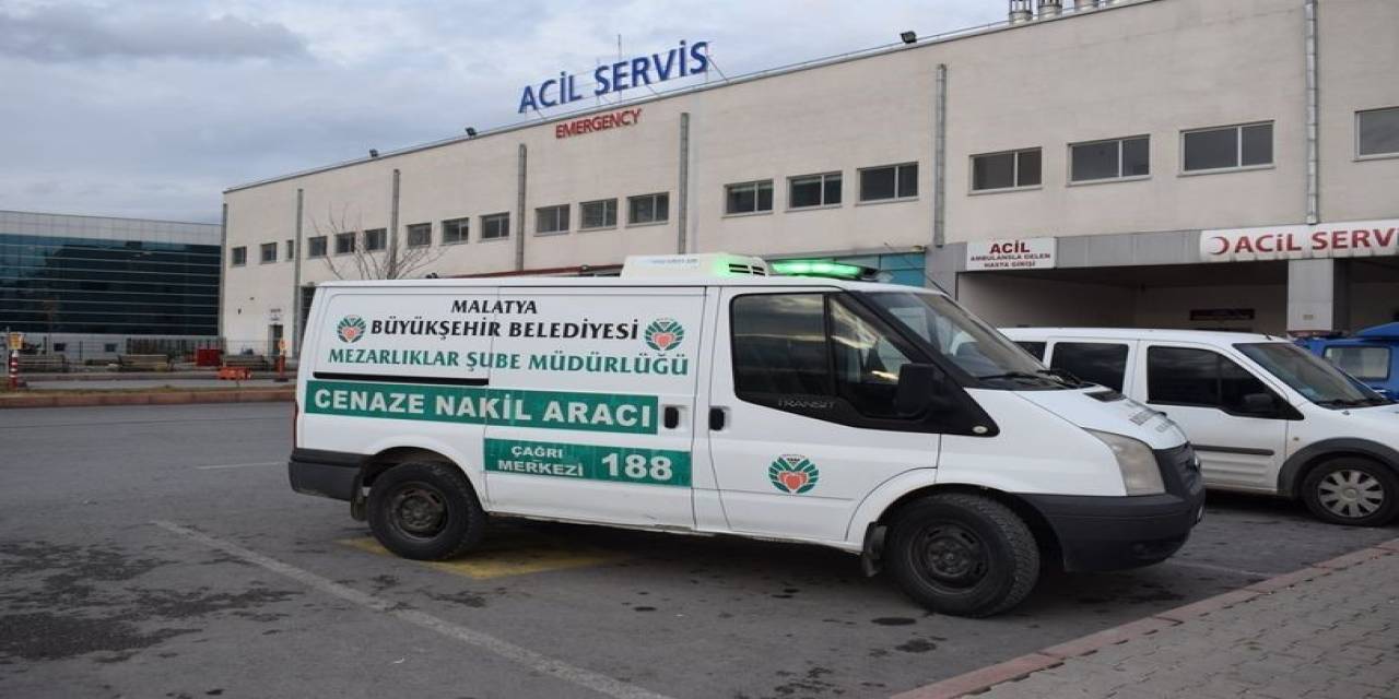6’ıncı Kattan Düşen İşçi Hayatını Kaybetti