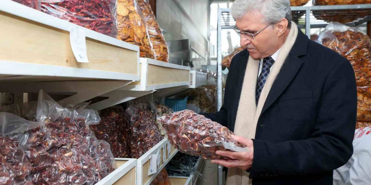 Başkan Yüce: “10 Ton Kuru Meyve Ve Sebzeyi Vatandaşlarımızla Buluşturduk”