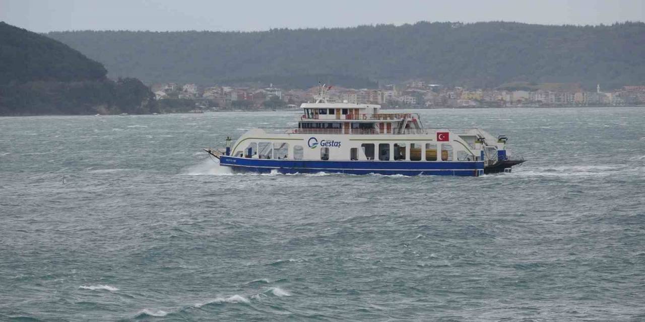 Çanakkale Boğazı Çift Yönlü Olarak Trafiğe Kapatıldı