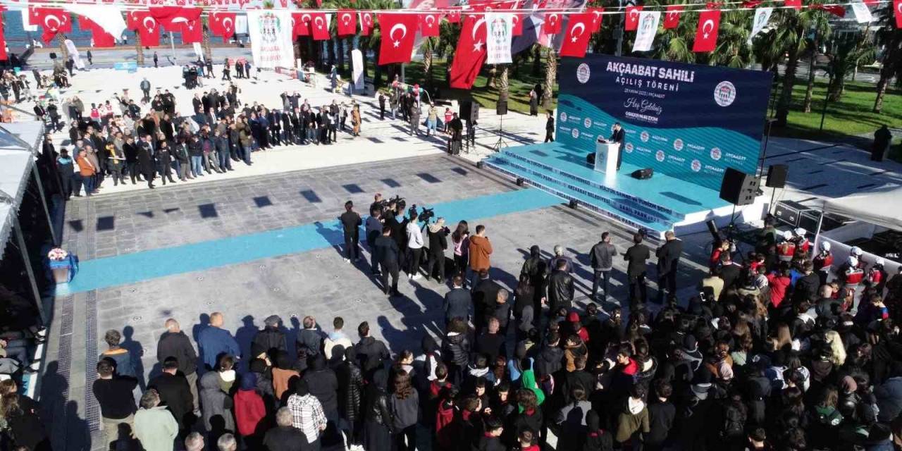 Akçaabat Sahili Yeni Görünümüyle Hizmete Açıldı