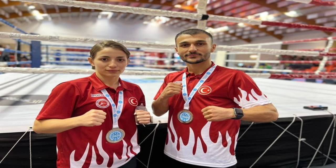 Kıckboks Dünya Şampiyonasında 2 Gümüş Madalya