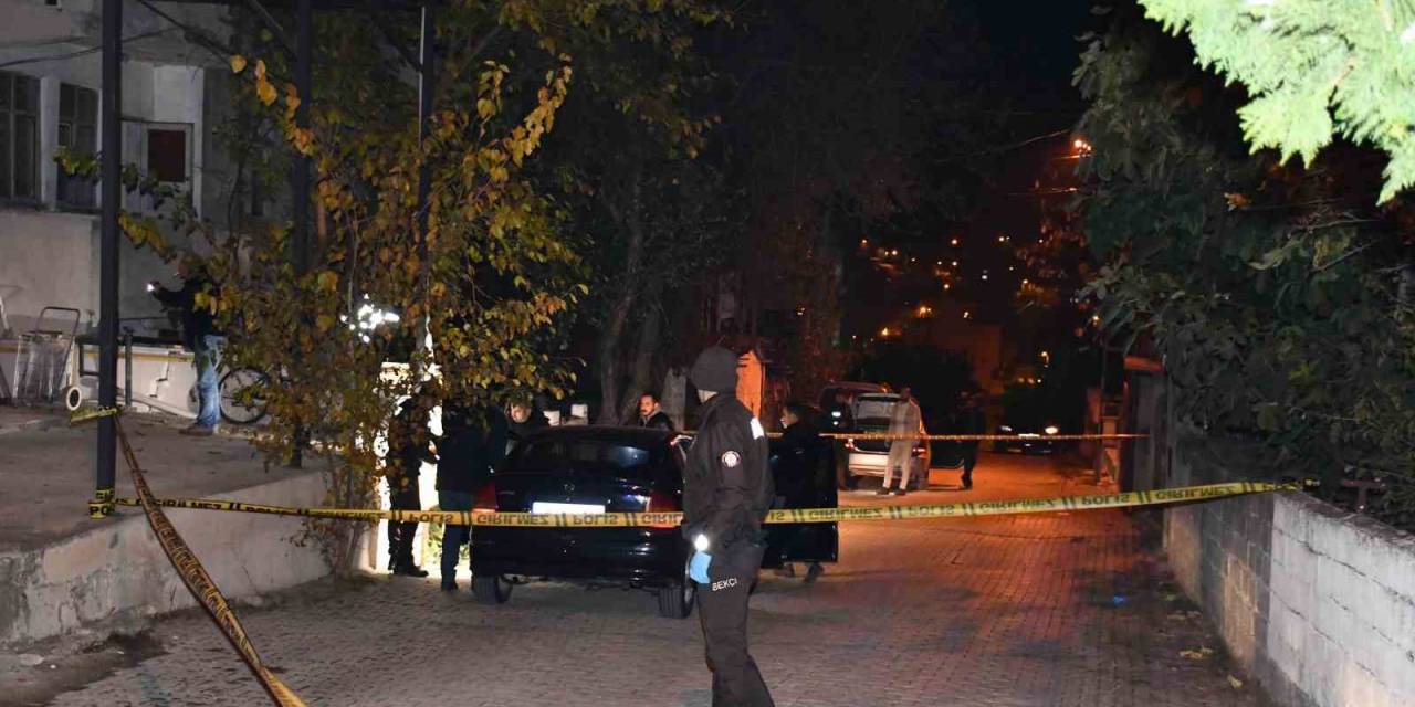25 Yaşındaki Genç Silahla Kendini Vurdu
