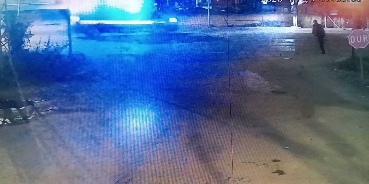 2 Kişinin Öldüğü Kaza Anı Güvenlik Kamerasına Yansıdı