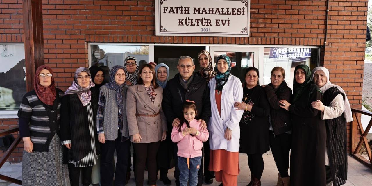 Kütahya Belediye Başkanı Işık Fatih Mahallesi Kültür Evi’ni Ziyaret Etti