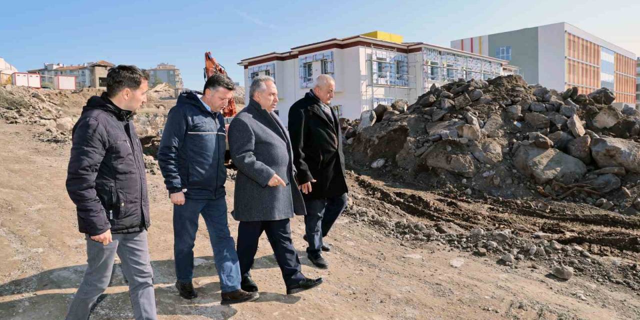 Başkan Yalçın Talas Millet Bahçesi Eğitim Kampüsü’nde