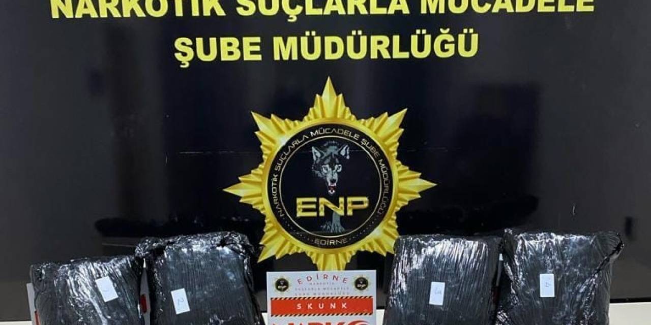 Vakumlu Poşetlerle Yurda Uyuşturucu Madde Getiren Tır Sürücüsü Tutuklandı