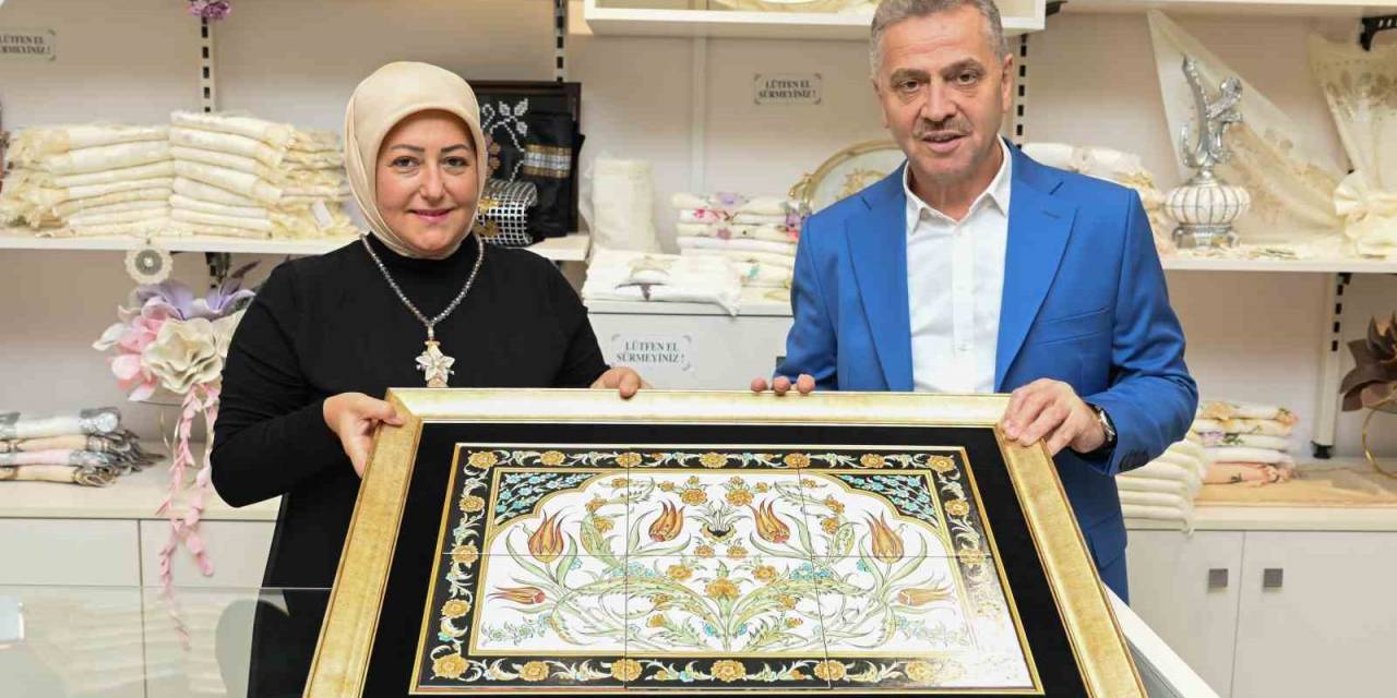 Gaziosmanpaşalı Kadınların Ürettiği El Emeği Ürünler, El Sanatları Satış Ofislerinde