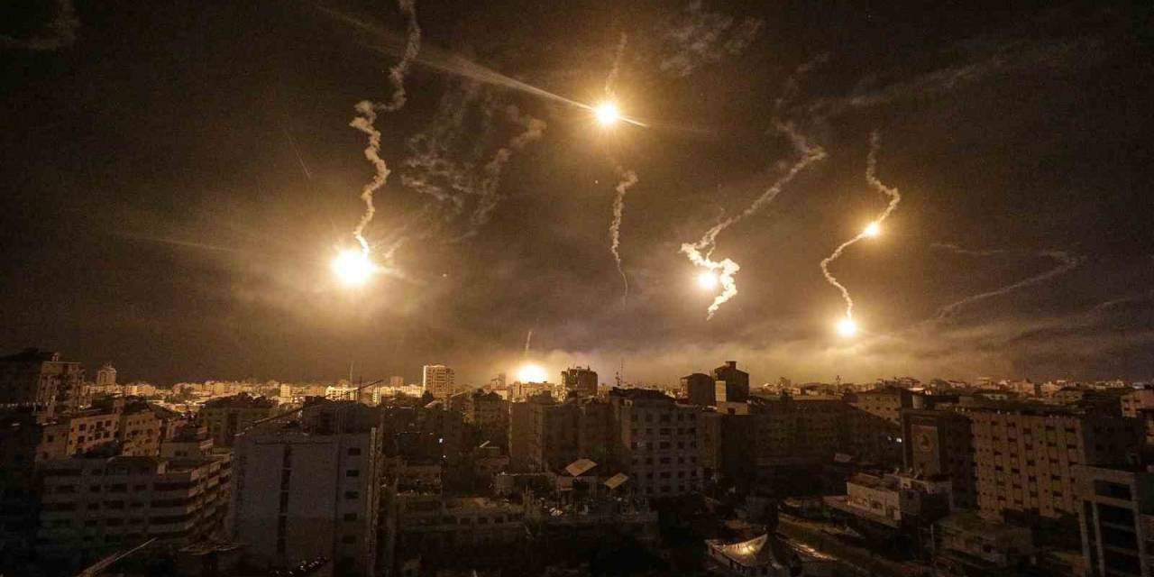 İsrail’in Gazze’ye Düzenlediği Bombardımanda 3 İsrailli Esir Öldü