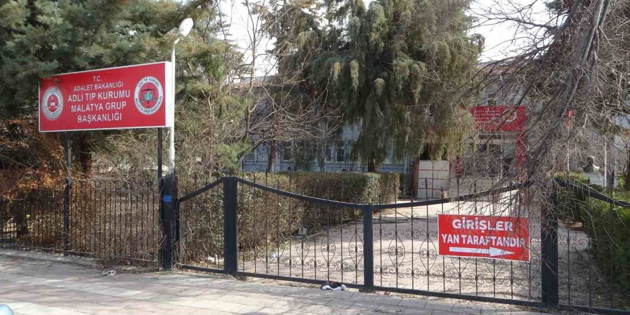 Malatya’da Tırla Çarpışan Motosikletli Hayatını Kaybetti