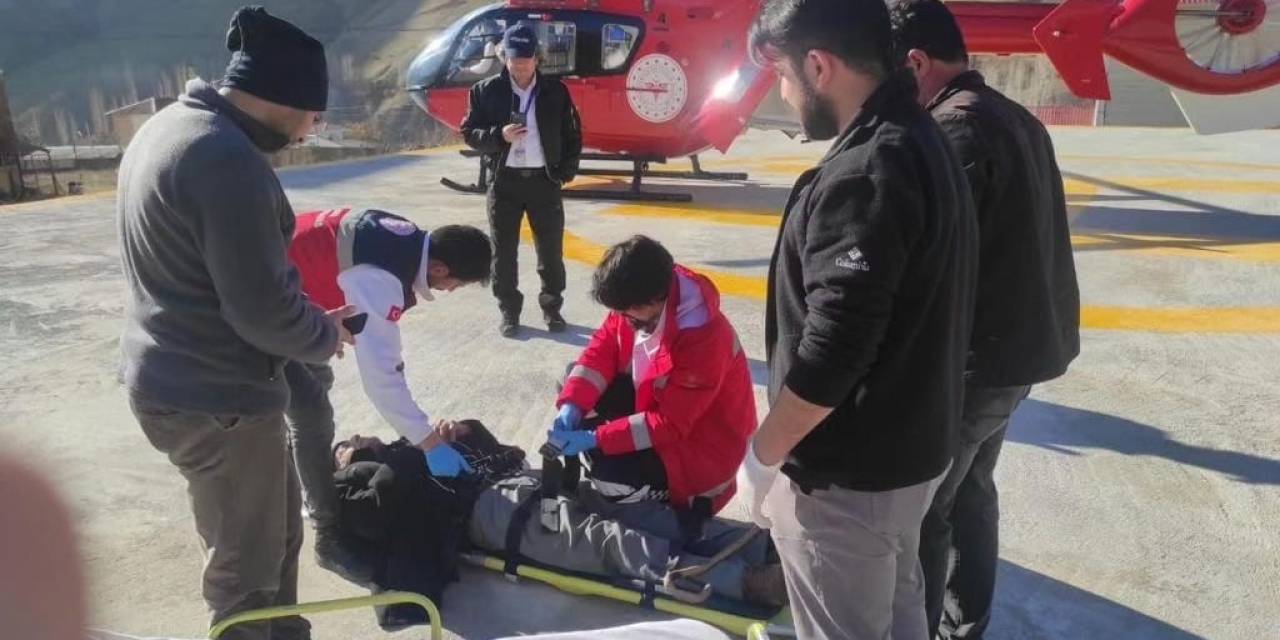 Helikopter Ambulans Aynı Gün Bahçesaray İlçesine 2 Kez Havalandı