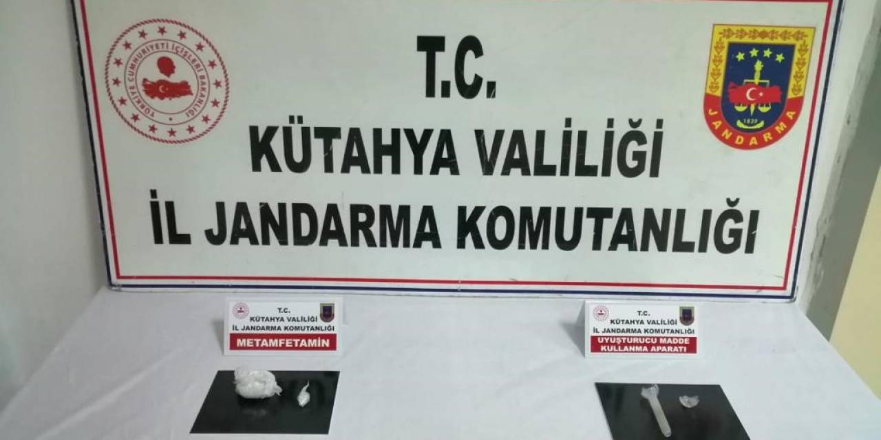 Kütahya’da Üzerinde Uyuşturucu Bulunan Otobüs Yolcusu Tutuklandı