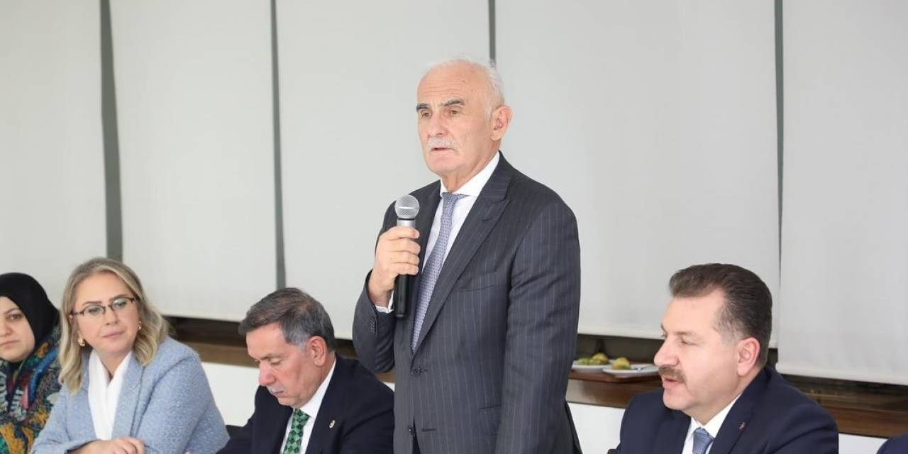 Başkan Büyükkılıç, Yerel Yönetimler Toplantısına Katıldı