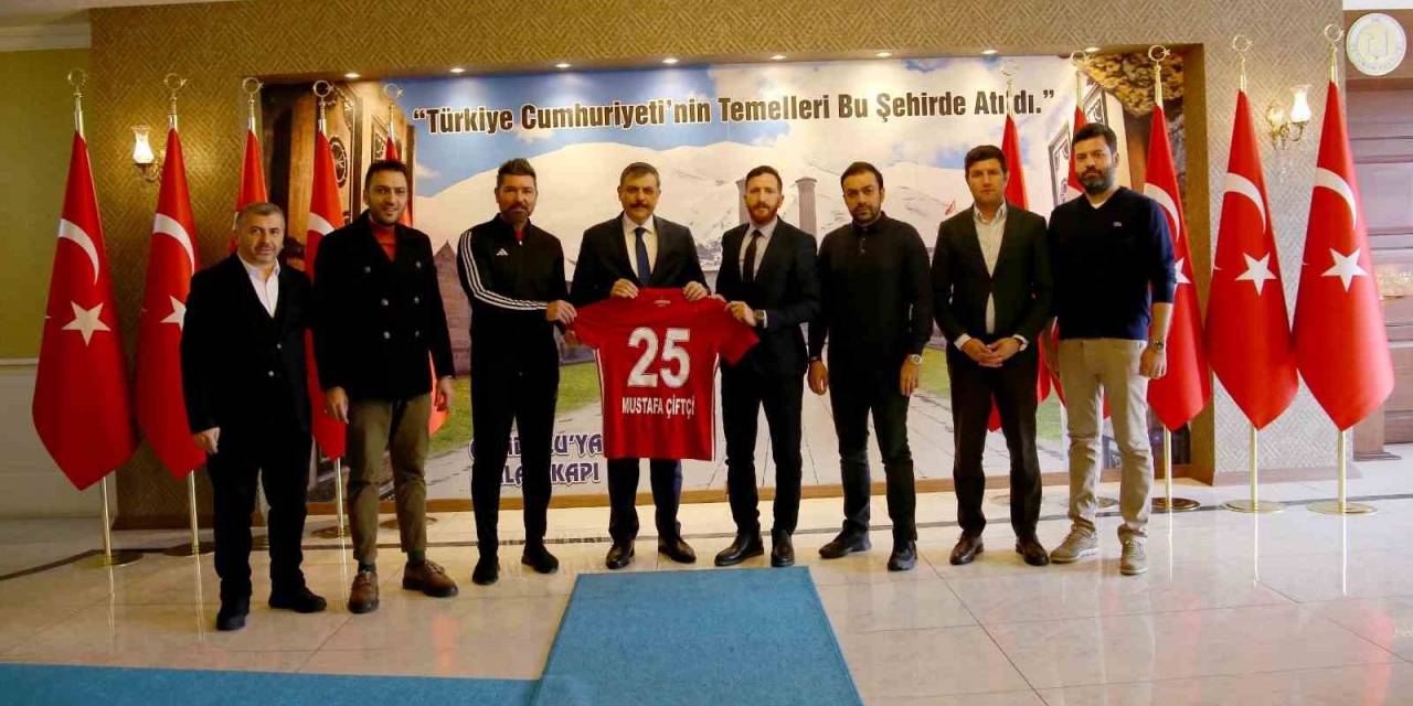Erzurumspor’dan Vali Çiftçi’ye Ziyaret