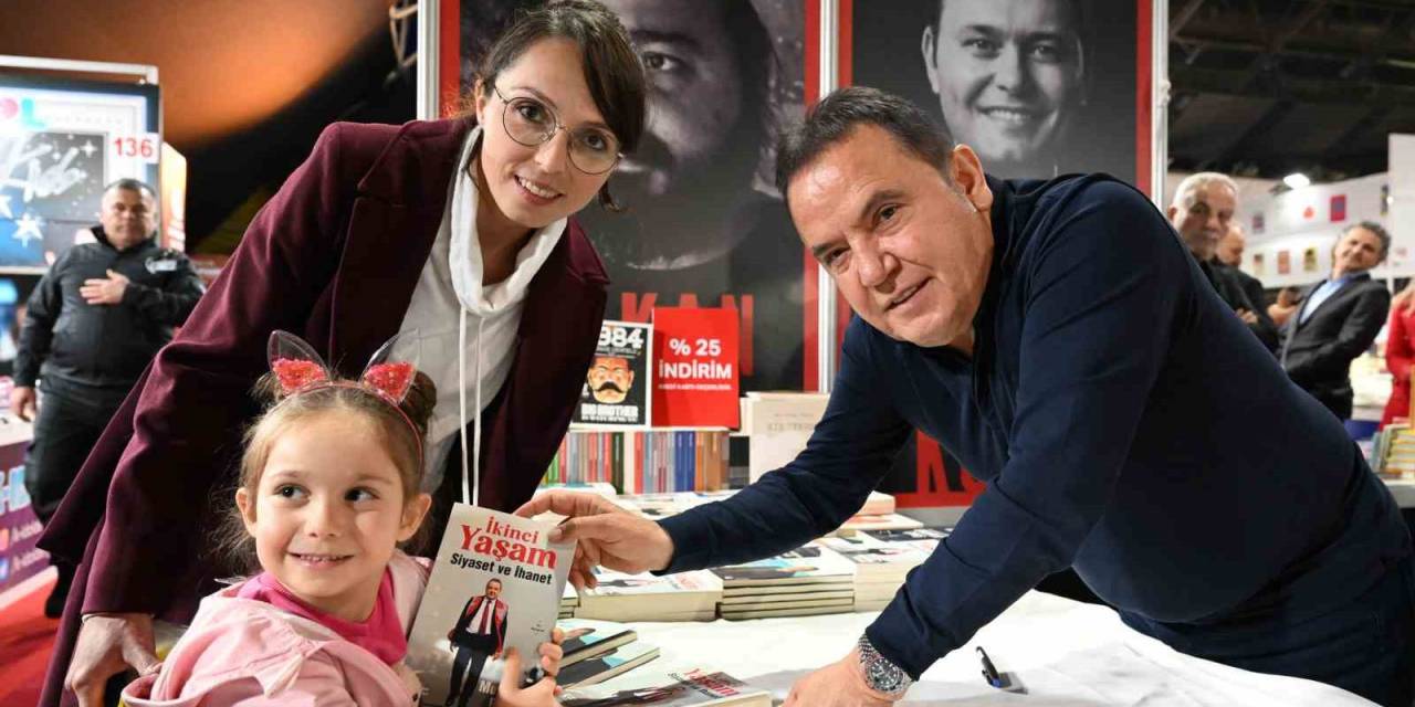 13. Antalya Kitap Fuarı’nda Yerel Yazarlar Kitaplarını Tanıtıyor