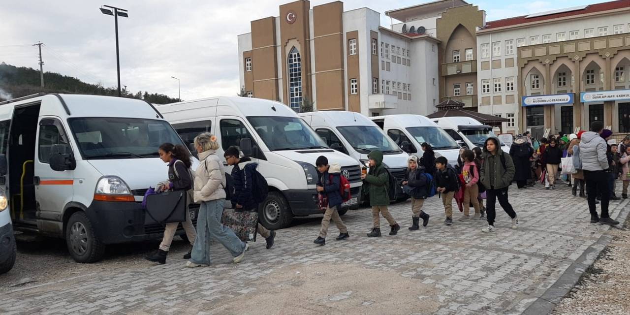 530 Öğrencinin Taşımalı Gittiği Okullara Polislerden Sıkı Denetim