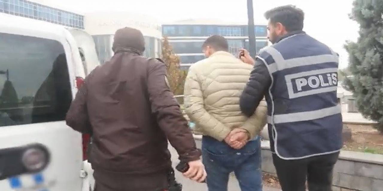 Fazla Yolcu Taşırken Yakalandı, Polise Çarparak Yaraladı