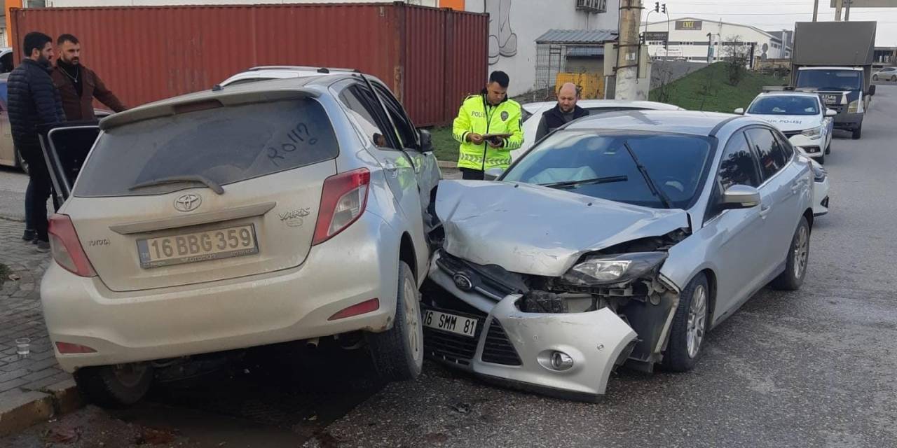 Bursa’da Trafik Kazasında 1 Kişi Yaralandı