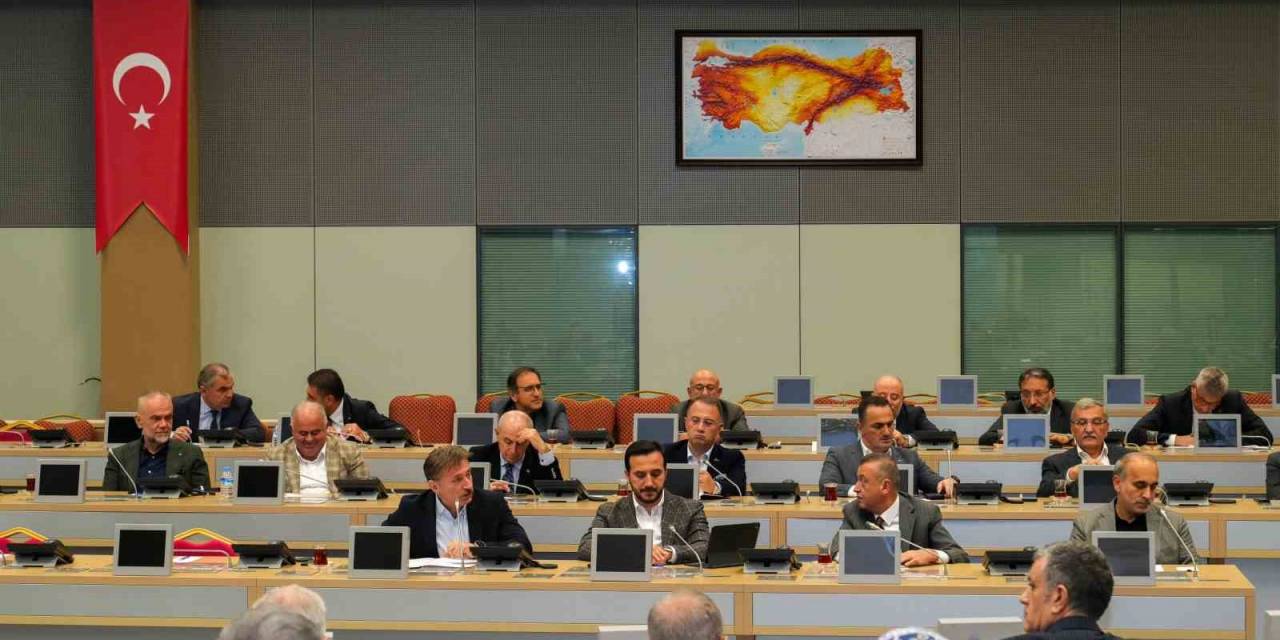 Vali Gül’den Ekmek Fiyatlarına Denetim Vurgusu: “Kimi Yerde 9 Liraya, 10 Liraya Satılıyor"