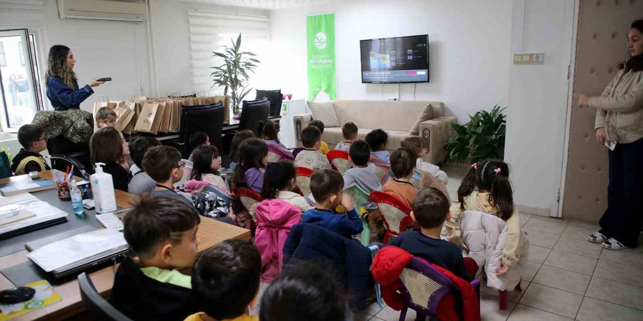 Miniklere Beyaz Ve Sağlıklı Dişler Bilincini Aşıladılar