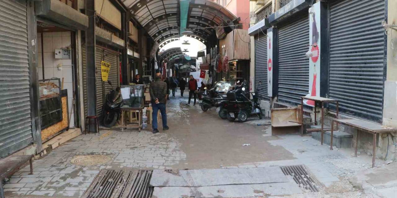 Deprem Bölgesindeki Gençler, 150 Bin Tl’lik Evlilik Desteğinden Mutlu