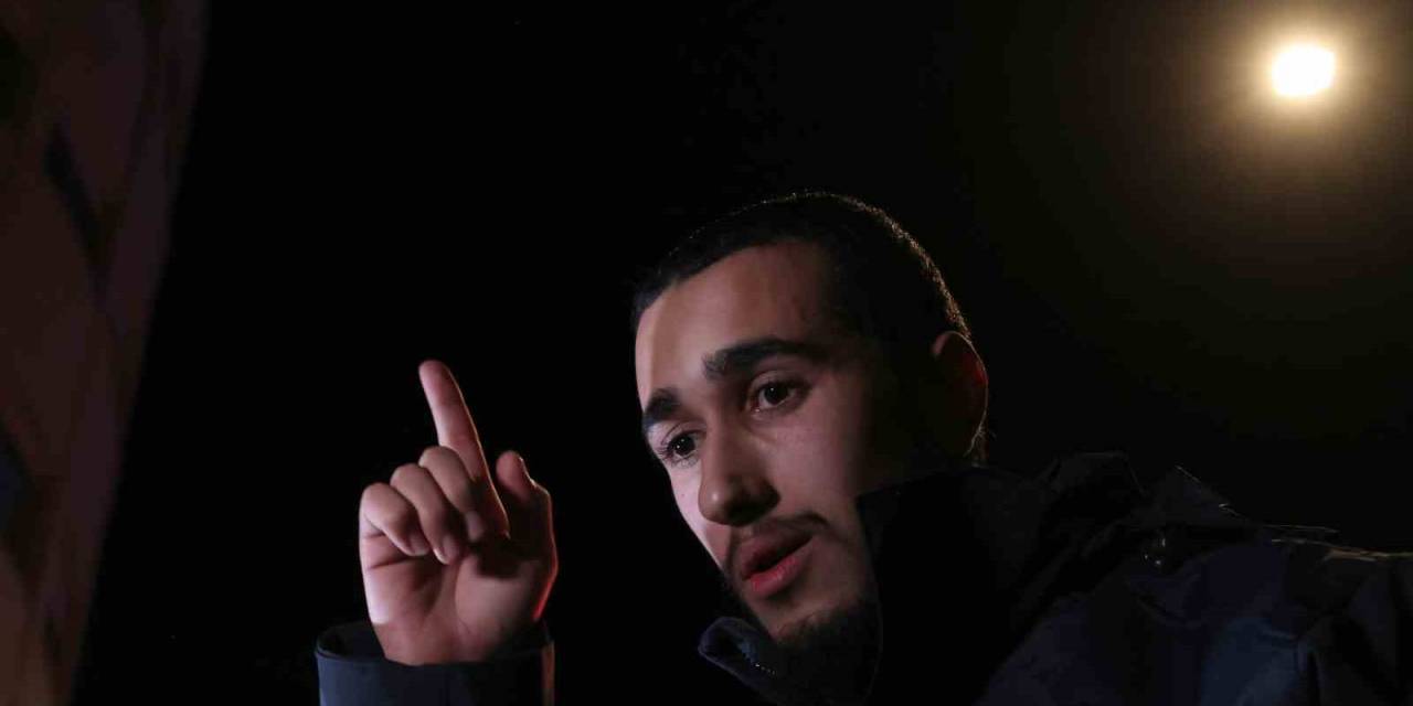 Hamas 8 Esiri, İsrail 30 Filistinli Tutukluyu Serbest Bıraktı