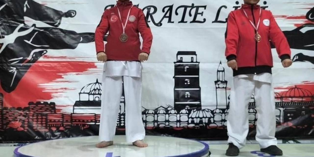 Minik Yıldızlar Şampiyonlukla Döndü