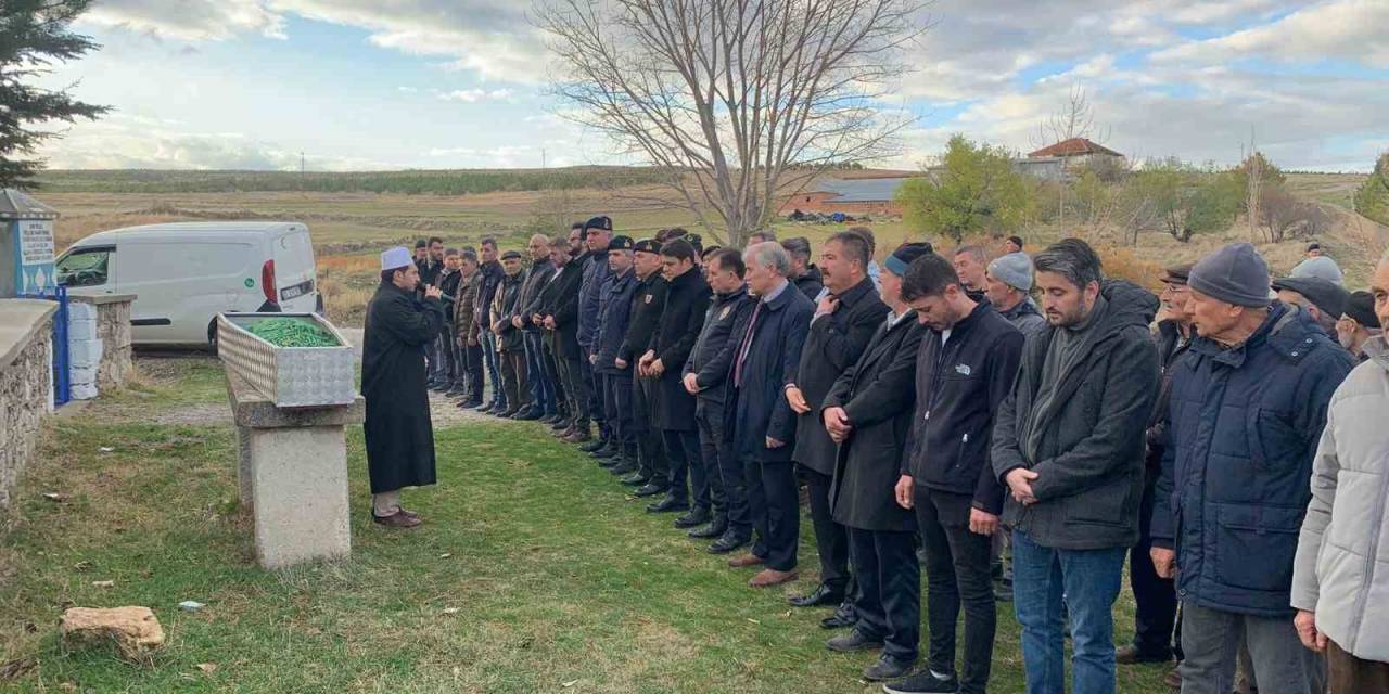 Vefat Eden Kıbrıs Gazisi Son Yolculuğuna Uğurlandı