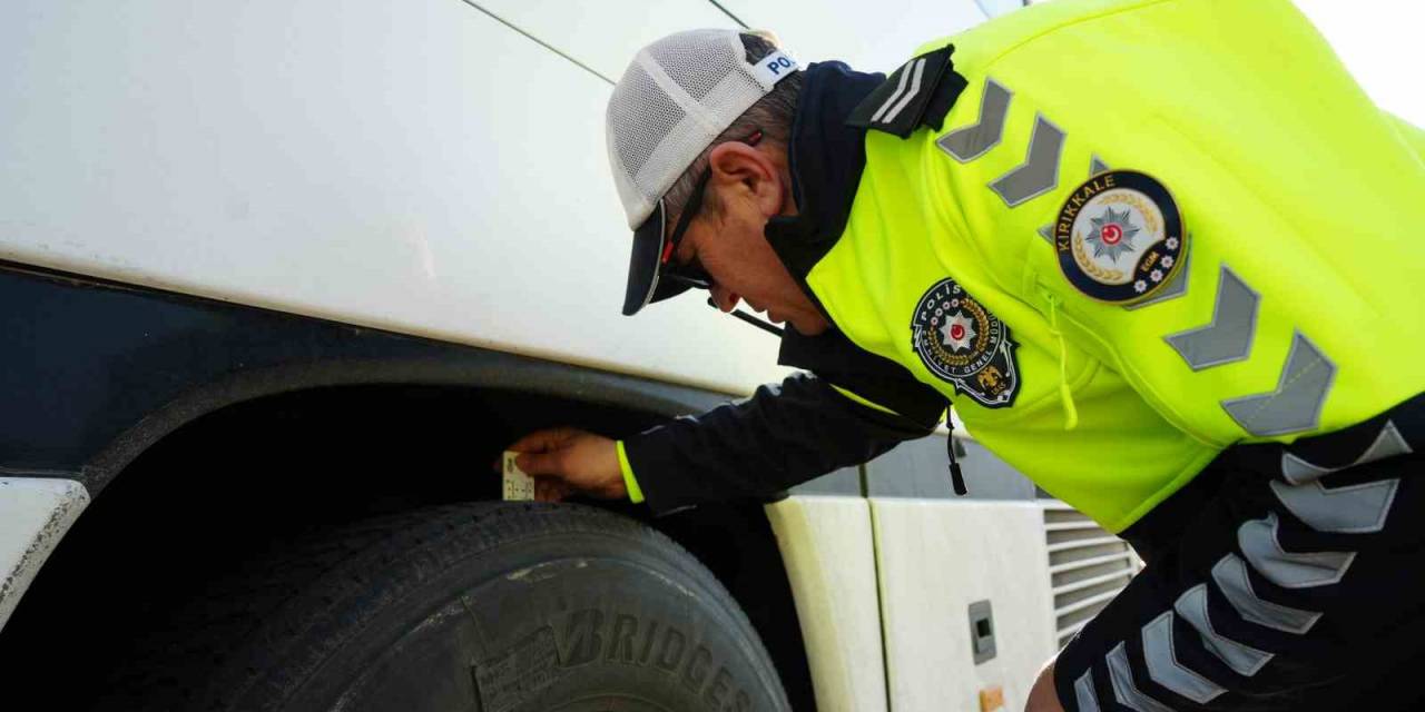 Araçlar Tek Tek Durduruluyor