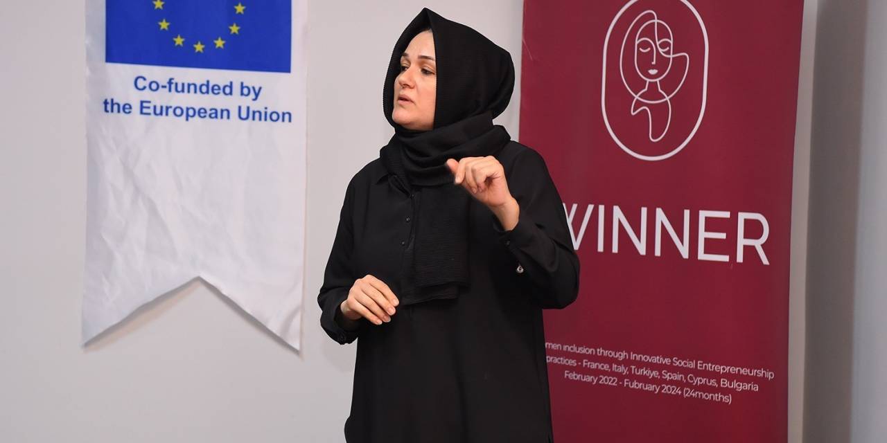 Kahramanmaraş’ta Gençlik Merkezinden Kadınlara Girişimcilik Kursu