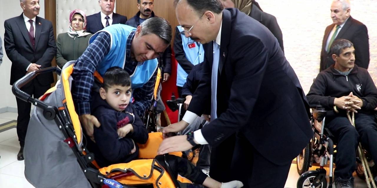 Siirt Engelli Bireylere Akülü Araç Desteği Sağlandı