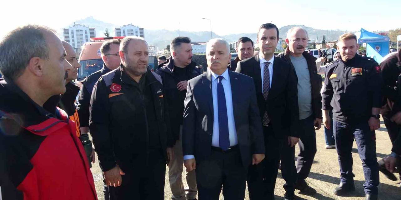 Vali Aziz Yıldırım: “(Okul Ve Yurttaki İhmal İddialarına İlişkin) İdari Ve Adli Soruşturmalar Var”