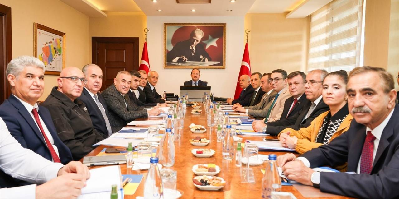 Mersin’de 2023-2024 Yılı Kış Tedbirleri Koordinasyon Toplantısı Yapıldı