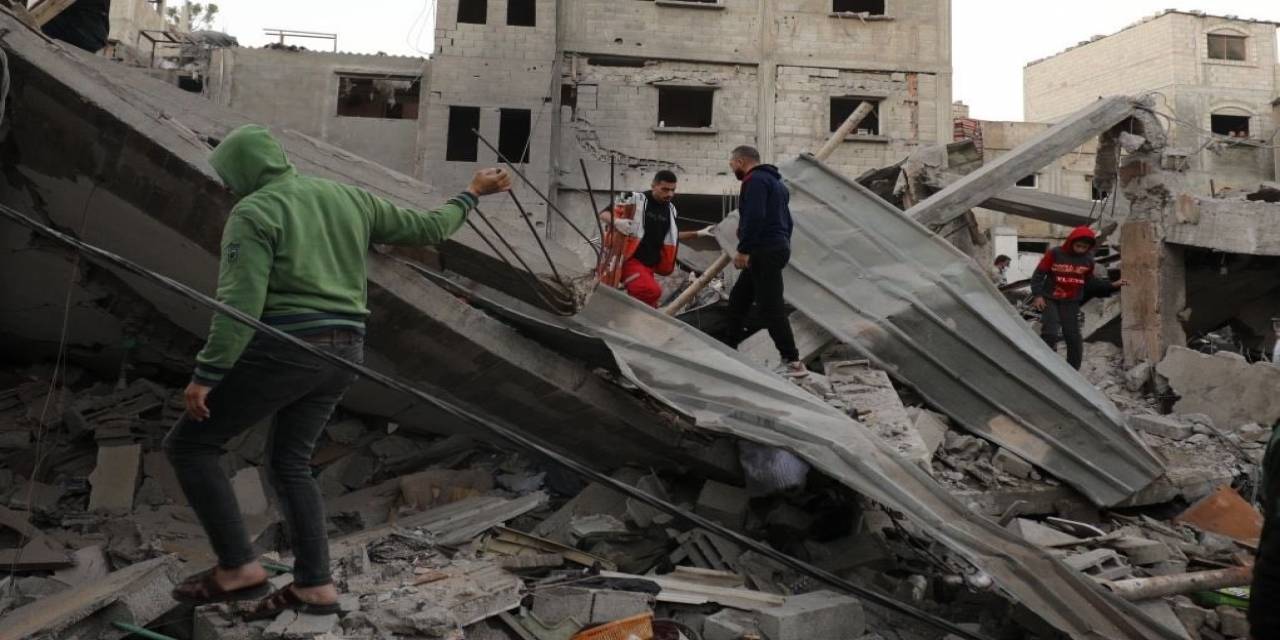 İsrail’in Gazze’ye Saldırılarında Can Kaybı 32’ye Yükseldi