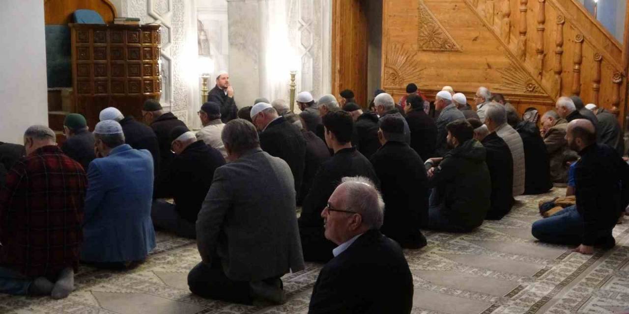 Sinop Deniz Şehitleri Dualarla Yad Edildi