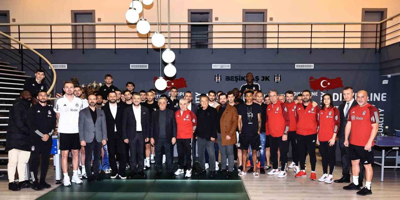 Ahmet Nur Çebi, Futbol A Takımı Ve Tekerlekli Sandalye Basketbol Takımı’na Veda Etti